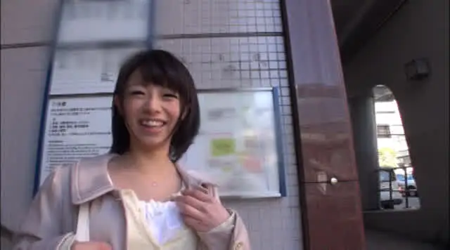 黒髪で清純派の美少女あき… エスカレートするドしろーと娘 223