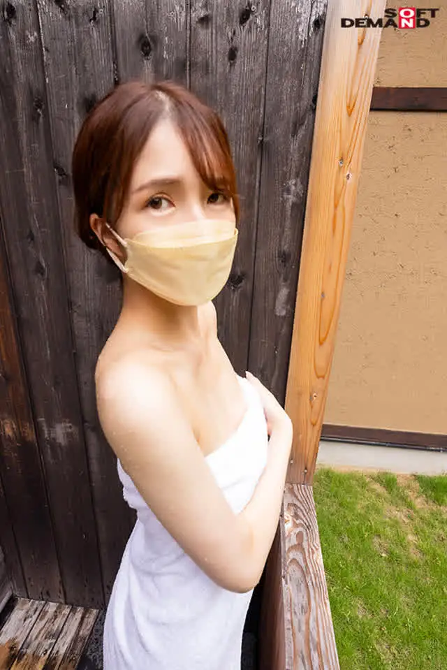 【完全初撮り】温泉紹介系… 温泉紹介Yo○○u○r yuki 撮影後の流出SEX映像