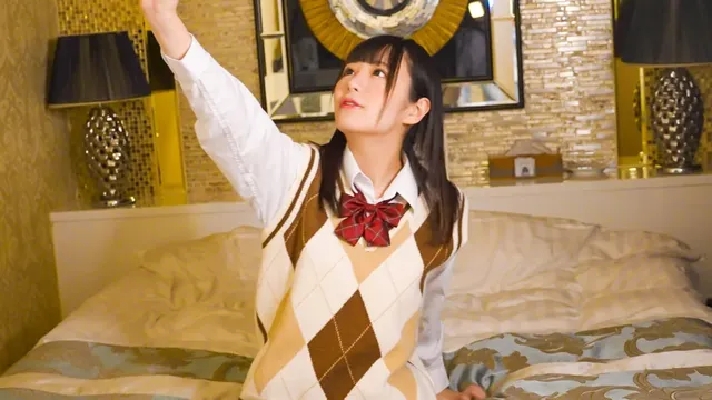 詳細不明のカップルの制服… エロ漫画みたいにイキまくる超絶敏感ギャル彼女（19）