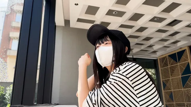 ※本編は顔出しです※都内… 入院中のお母さんを支える苦学生。やむなくパパ活堕ち。