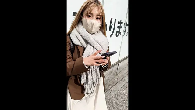 今回待ち合わせしたのは制… SNSで承認欲求を満たすエロギャル19歳!