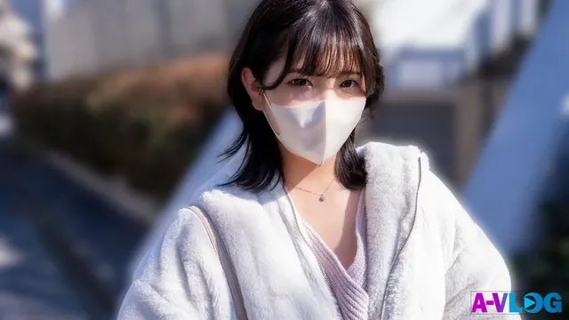 今回登場するのは、仕事中… 仕事中に抜け出したギャルを焦らして仕事後に中出し