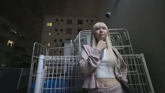 深夜の田舎のコンビニで暇… ギャルを簡単にお持ち帰り出来るのか検証 レンちゃん