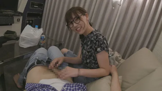 【21歳専門学生夏希、H… 木曜日更新！AKNR素人ちゃんねる 夏希