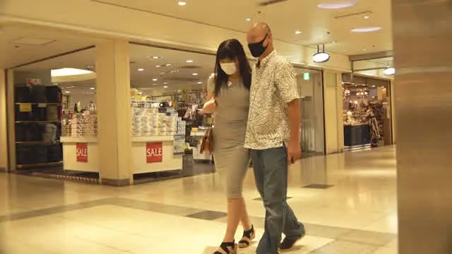 アパレル店員の炉利巨乳素… 過激！都内出没！野外お漏らしハレンチ炉利娘 ユメ