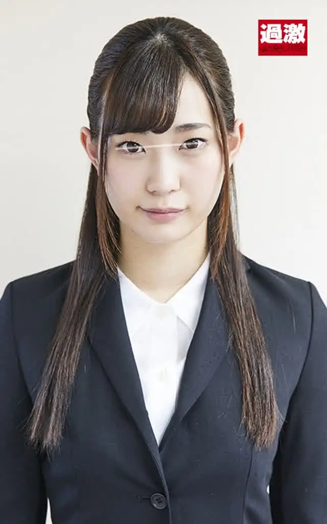 就職面接にやって来た女子… 塗られた媚薬を拭きとる刺激でイってしまう就活女子大生