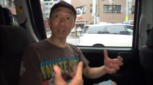 街のとびきり可愛い看板娘… 完全ガチ交渉！噂の、素人激カワ看板娘を狙え！ vol.04