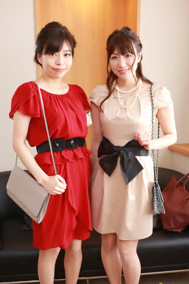 結婚式帰りで露出度高めな… 結婚式帰りの三十路女はほとんどヤレる！総集編