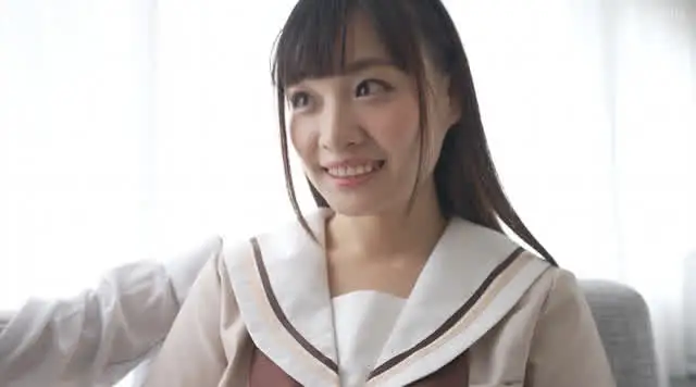 屈託のない笑顔が可愛いう… S-Cute うらら（19） 実は剛毛なロリっ子と制服エッチ