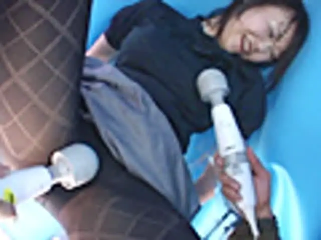 素人娘が電マでイキまくる… ド素人おもいっきり生電マ15