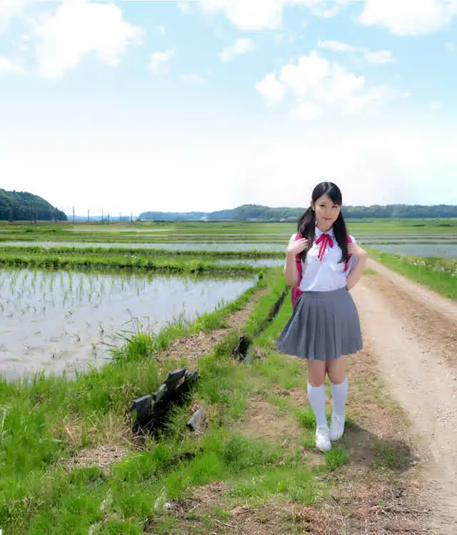 こんな無垢な娘たちが、小… 無慈悲ヤリ倒し悪徳おっさんのハメ撮り記録02