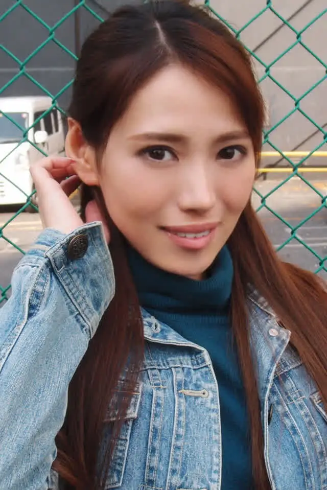 横浜にいた女子大生『みな… みなみさん 21歳 パイパン女子大生 【ガチな素人】