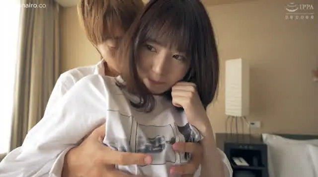 恥ずかしそうにしている清… S-Cute ゆい（24） 清楚女子がされるがままに逝かされる