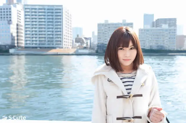 待ち合わせ場所で僕を見つ… S-Cute yurina（3）