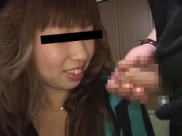 素人娘が堕ちる瞬間をご覧… 実はスケベな素人娘のセンズリ鑑賞 vol.2