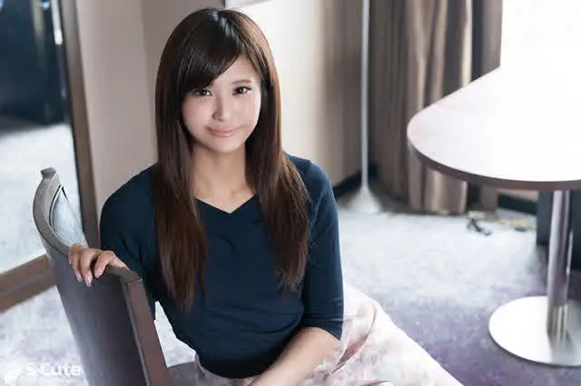美人さ際立つお顔にナイス… S-Cute iori