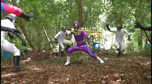 ある日、祖父の頼みで発掘… スーパーヒロイン絶体絶命！！Vol.94