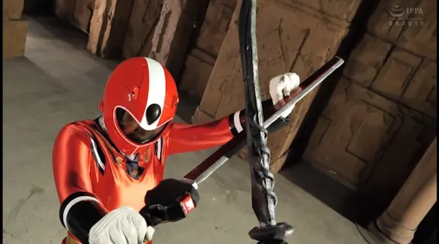 ブシドーレッドこと羽柴香… 女レッド徹底陥落 武刀戦隊ブシドージャー