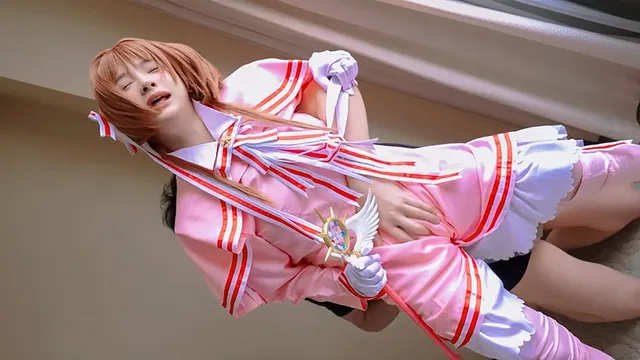 やっぱドMはすぐにゴム無… 厳選美少女にコスプレオレの子を孕ませる！木●本桜3