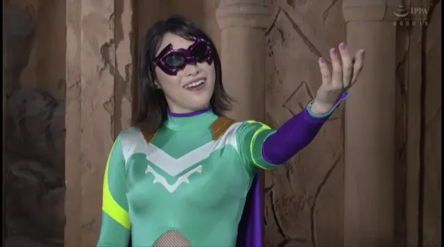 悪の女幹部ゾラは、平和を… 悪の女幹部 ゾラ ヒーロー陥落