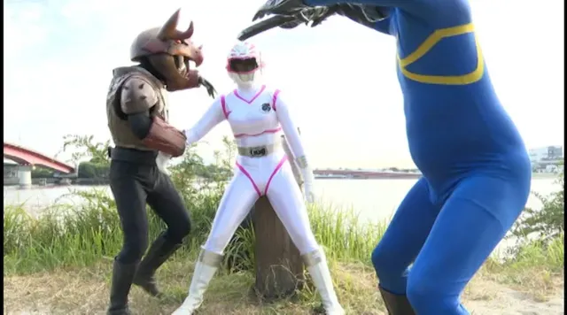 選抜メンバーに選ばれ過酷… 電影戦隊チャージマン チャージマーメイド 人魚戦士！！