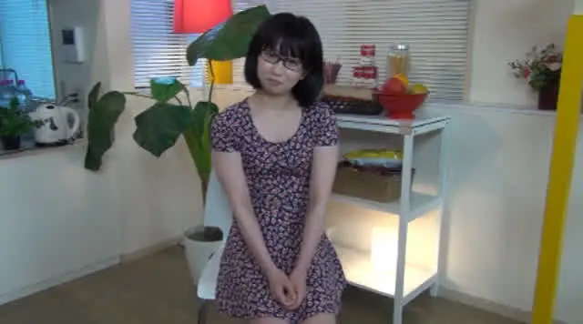 本当に地味な女の子です。… この地味な子は尻自慢のションベンたれ