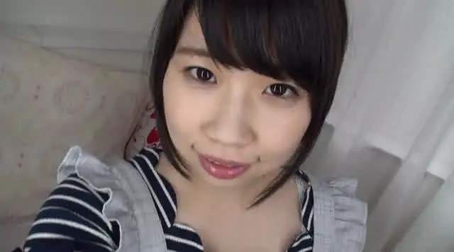 松浦ゆきなちゃんにカメラ… 松浦ゆきなちゃんの歯・口内自撮り