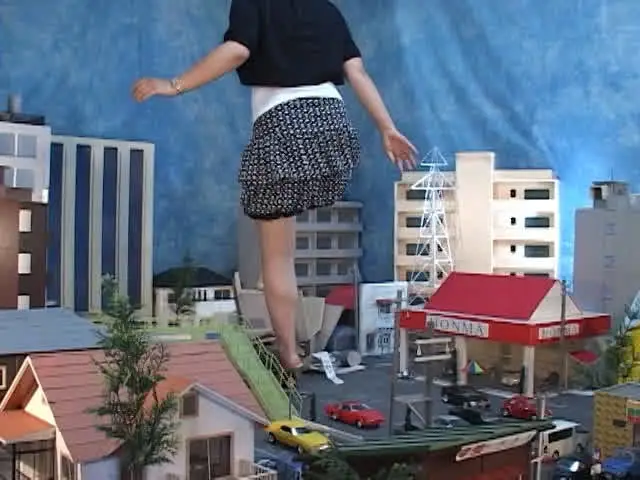 「THE GIANTES… THE GIANTESS4
