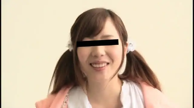 出たっ！奇跡の超乳。スウ… 驚異の超絶 爆乳少女KANON［かのん］18歳