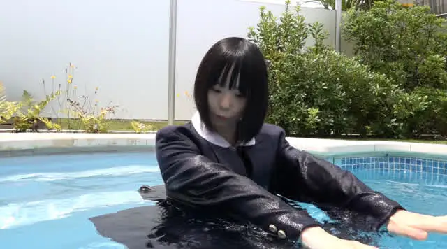 着衣水泳って普段のままの… 水泳補修は制服希望