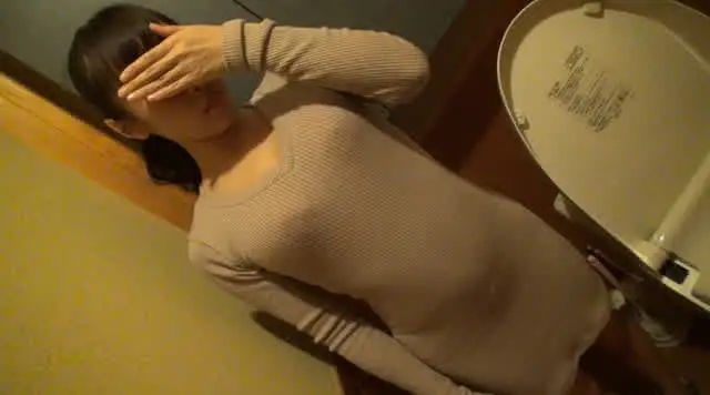脱いでビックリ！完璧な美… 個撮）驚愕のバキュームスロートフェラ【口内発射】