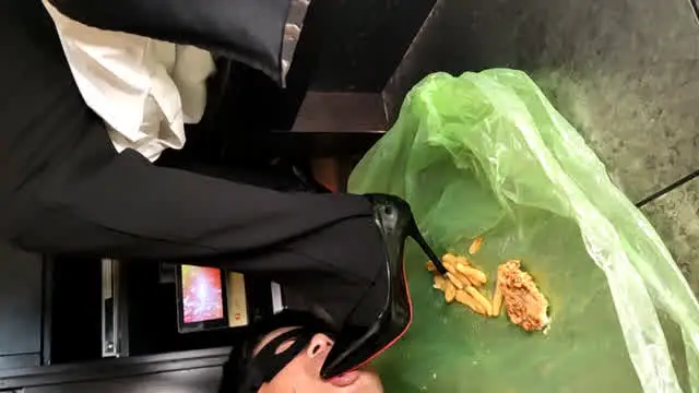あの美少女めいちゃんがセ… めいちゃんのエナメルヒールでポテトクラッシュ責め