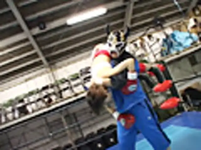 今回は体格が同じな二人、… 異種格挑戦状MIX02