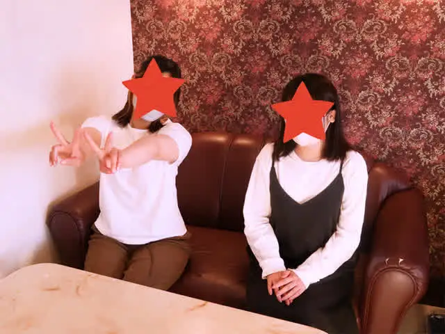 ハラボコマンは初めて負け… 女子2人と腹パンチボクシング対決！