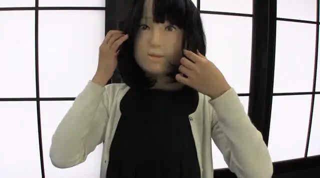 リアルタイプのマスクを着… 永遠の少女
