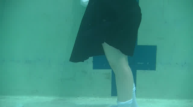 運動部必須の早着替えは水… 水中着替え 制服～部活着