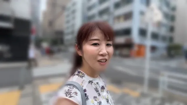 街行く女性に声をかけ口内… 街角口内11