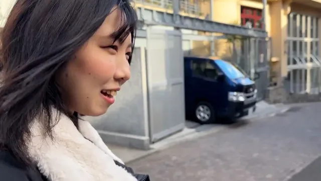 M男が街中で女性に声をか… M男が街中で女性にワキを舐めさせて貰う みりな