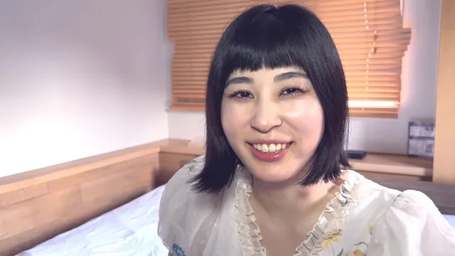 街行く女性に声をかけアナ… 街角で声をかけてアナル観察させてもらう あきほちゃん