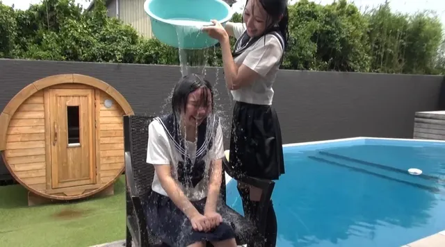 濡れる事大前提の2人のゲ… ルーレット＆あみだくじ 2人の水掛まつり