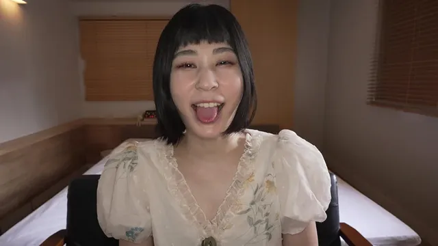 おっとりふわふわしゃべり… 【個人撮影】大園明歩の舌ブラシで「汚舌苔」採取