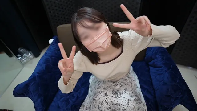 2回目の登場の短大生の柚… お尻にザーメンをぶっかけちゃおう！キャラパンティー編