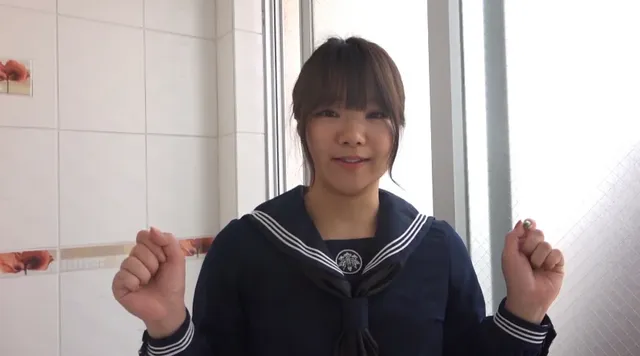 長袖濃紺セーラー服に紺の… セーラー服・泥だらけ2