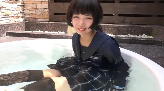チェックのかわいい長袖セ… セーラー服・切り裂き5