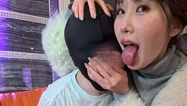 ※本編女性顔出し、男性鼻… 【顔舐め】ニット女子に食べられるvol.6
