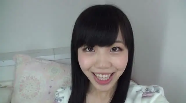尾崎ののかちゃんにカメラ… 尾崎ののかちゃんの歯・口内自撮り