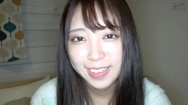 激カワ人気女優・加賀美さ… 加賀美さらチャンの激レア舌ベロ・口内・歯観察！