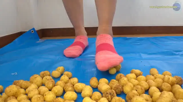 【本日のアイテム】パフス… 倉科ちゃんのサクサクパフ菓子クラッシュ 4K