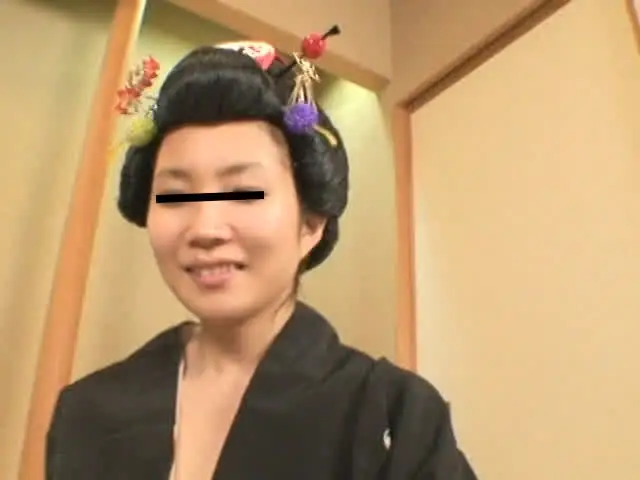 今や廃れてきた神楽坂界隈… 芸者女王！オス豚奴隷の逆襲