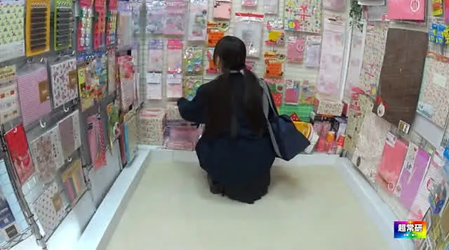 とても綺麗な娘です。ショ… 女子校制服透視カメラ 6773-731